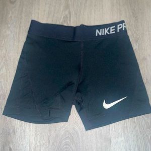 Black Nike Pros Youth Sz S